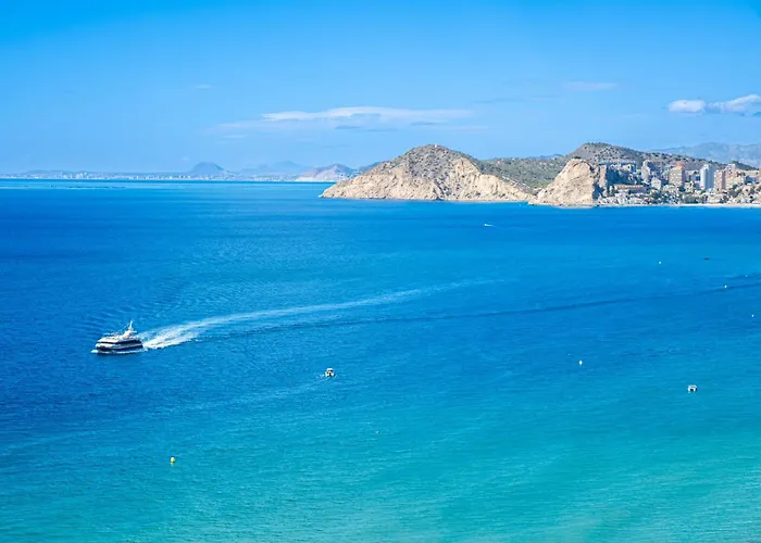 アパート Damas 23-e Levante ベニドルム