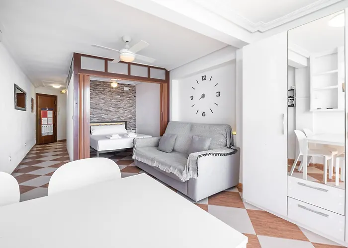 アパート Damas 23-e Levante